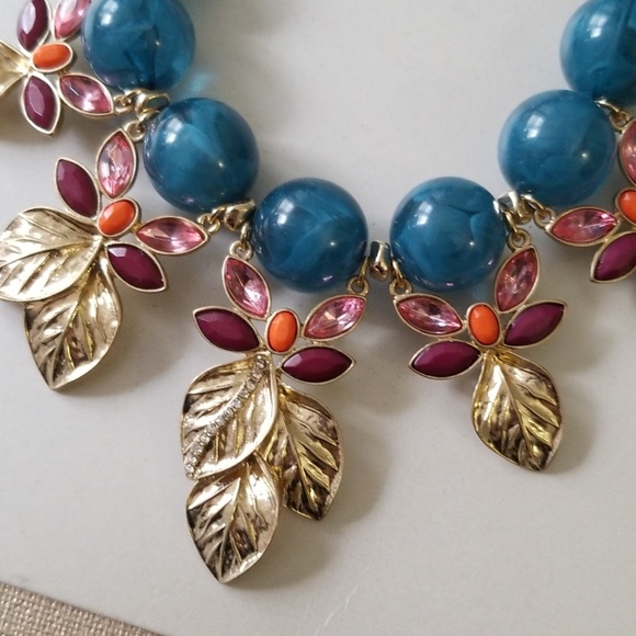 Necklace - Picture 2 of 3